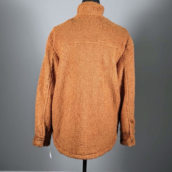 NWT ⭐️ host pick ⭐️  [BLANKNYC] WINTER FAUX SHEARLING SHIRT JACKET - M - Picture 4 of 8